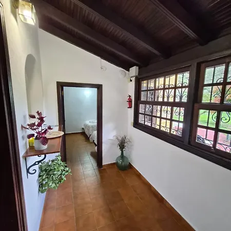 Casa Dos Barrancos * Santa Cruz de Tenerife