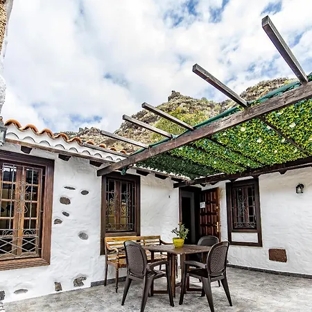 Home2Book Rural Escape In Anaga & Pool سانتا كروز دي تينيريف